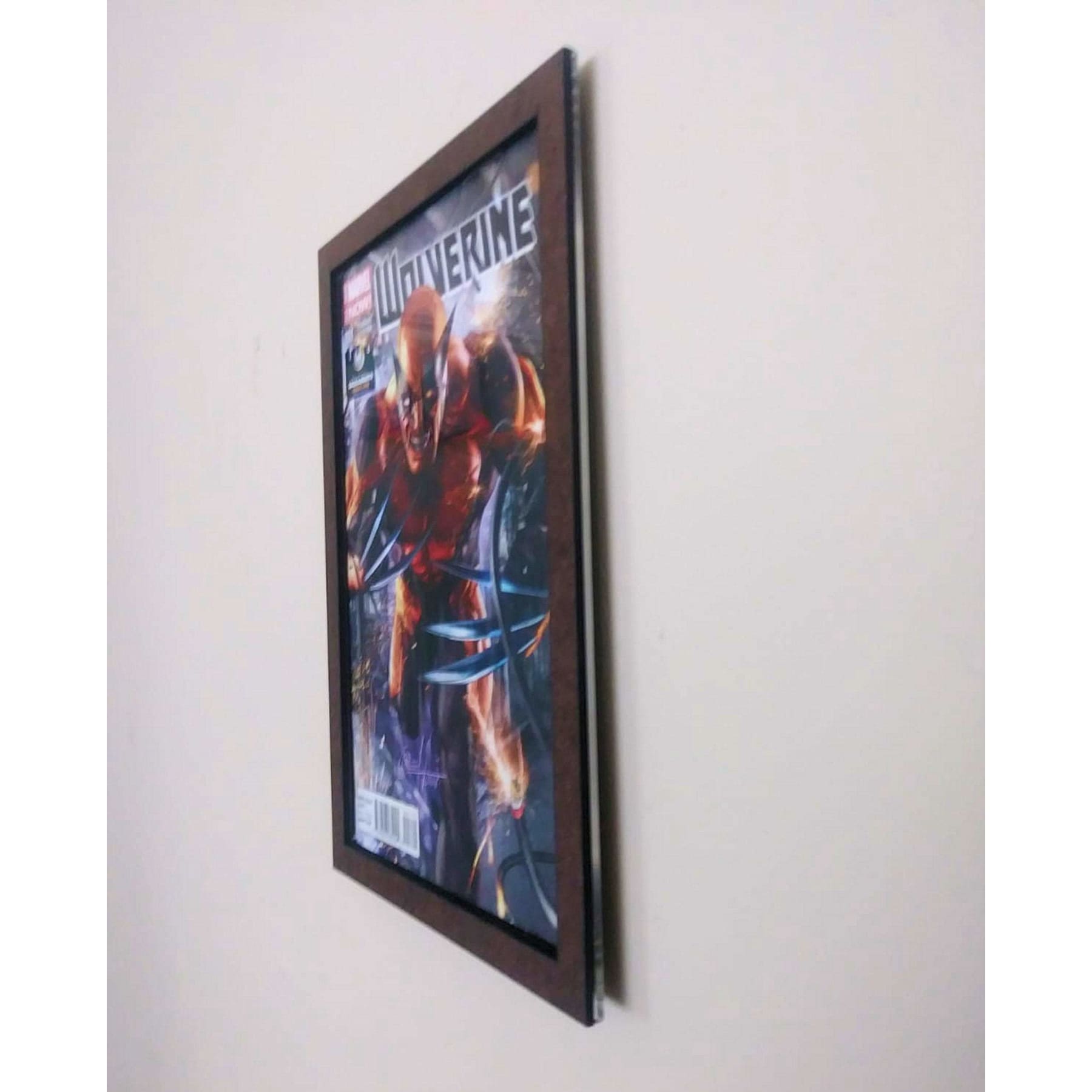 Wall Frame Comic Holder